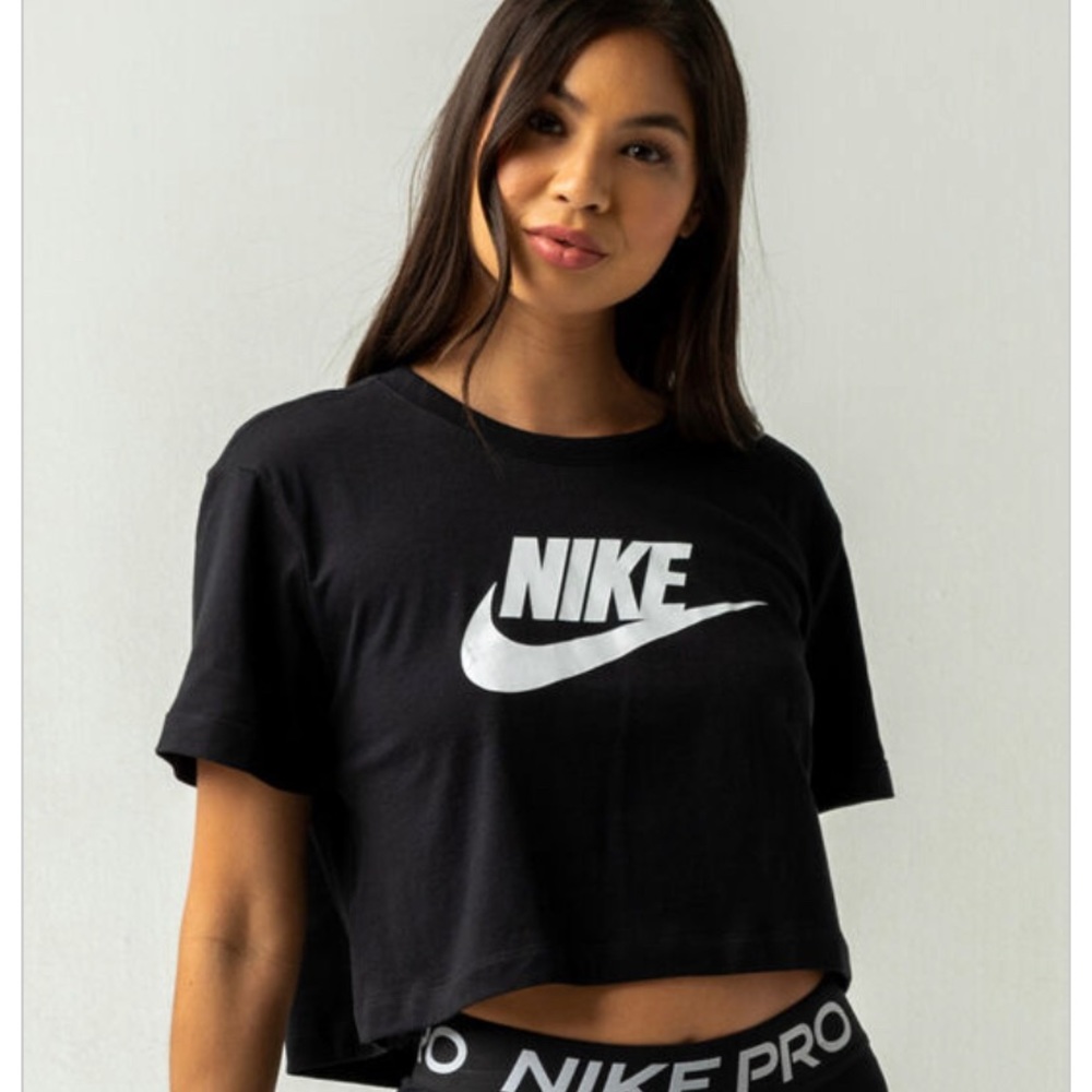 Like New Black Nike Crewneck